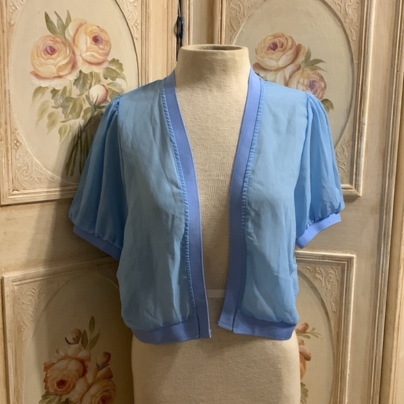 Short waist line open front cardigan - Picture 1 of 5